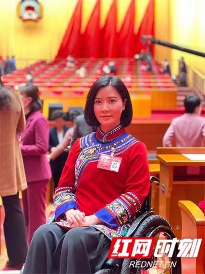 委员心声最美扶贫姑娘杨淑亭化身家乡城步奶业推荐官