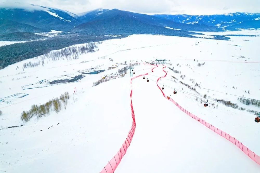 新疆阿勒泰禾木吉克普林國際滑雪度假區