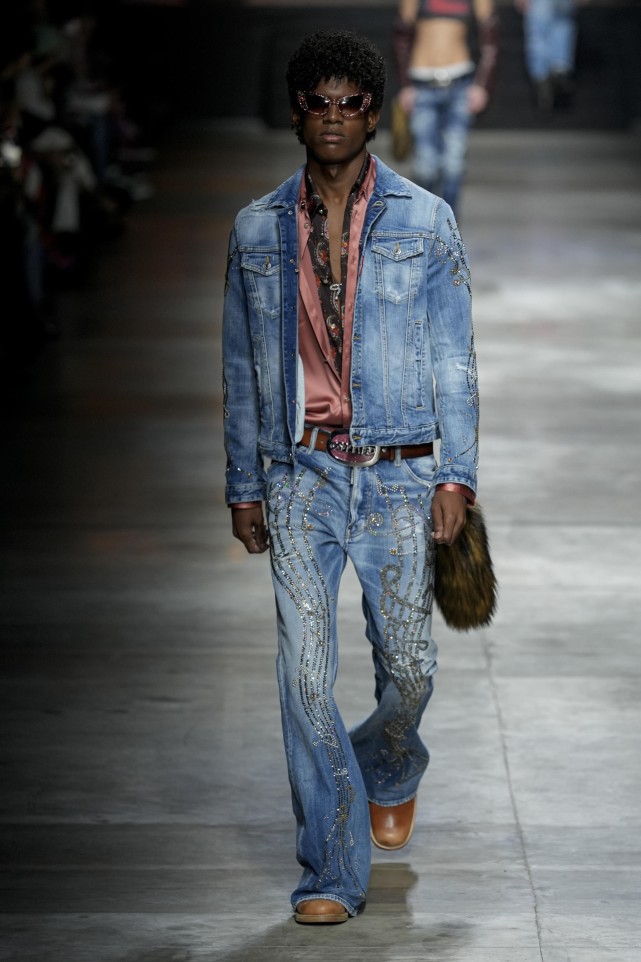 米兰男装周——dsquared2品牌时装秀-腾讯新闻