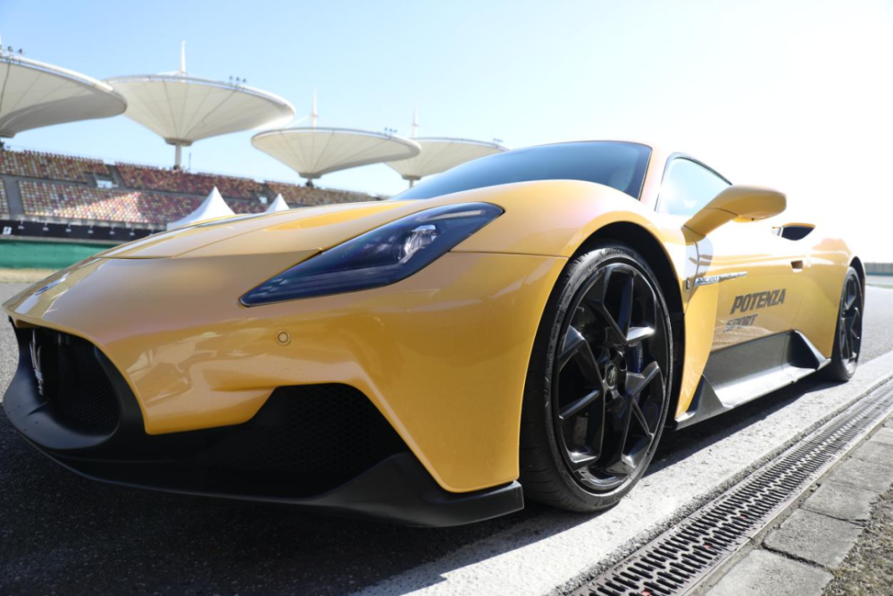 激情澎湃普利司通搏天族potenzasport靠什么俘获超跑品牌的心