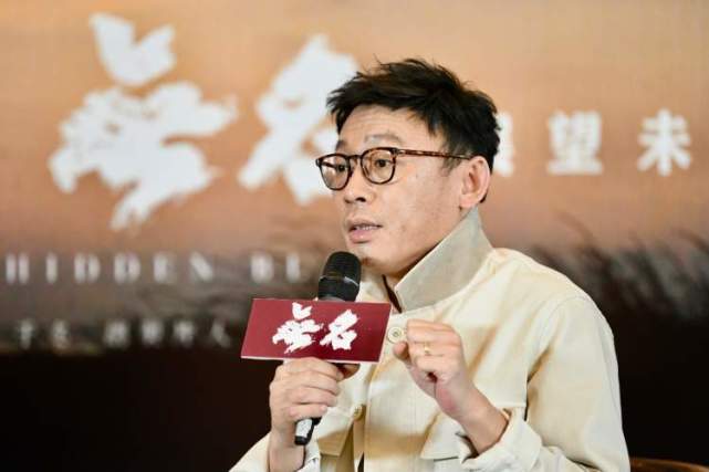 春节档电影《无名》主创回拍摄地上海,导演程耳:我对上海有一种个人情