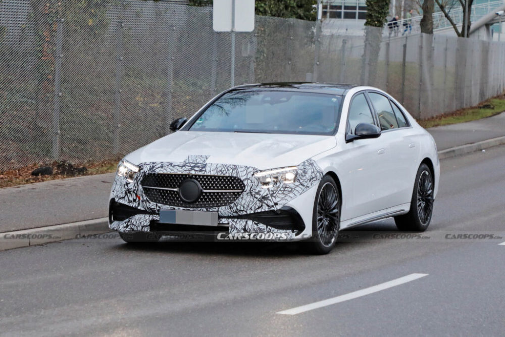 新款奔驰e级谍照曝光 或于2023年初亮相_腾讯新闻