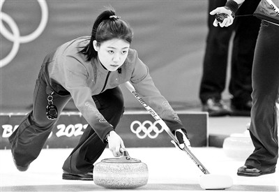中国女子冰壶选手韩雨普莱西德湖再出发