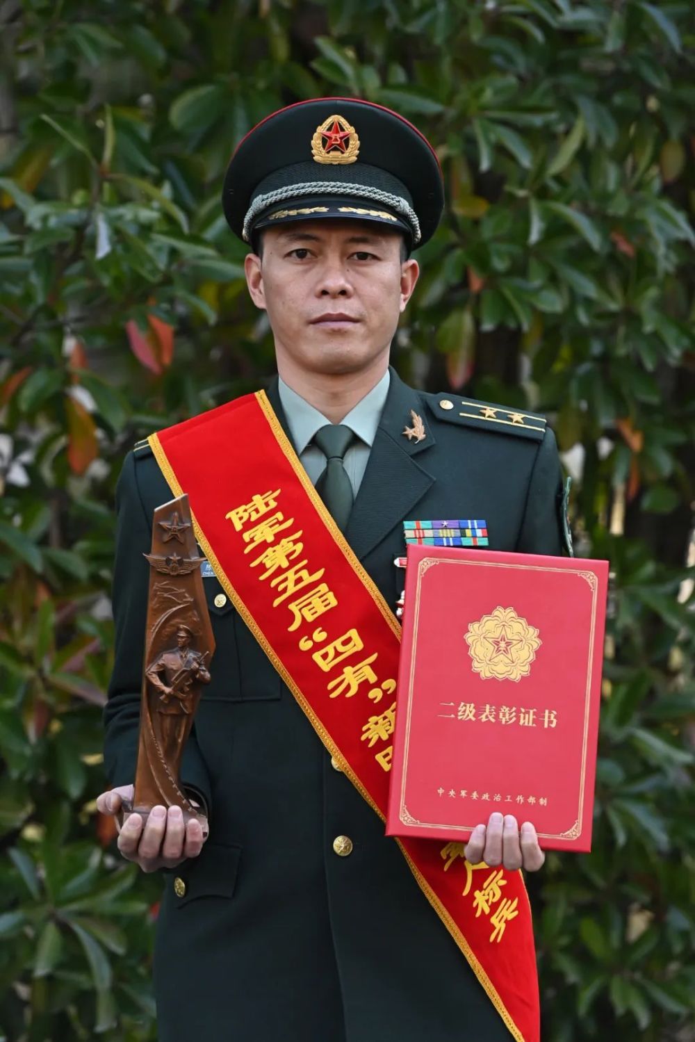 陆军十大标兵颁奖仪式震撼推出_腾讯新闻