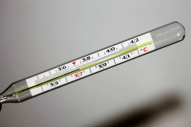 阳康后突然"低烧",医生说出了两个原因_腾讯新闻