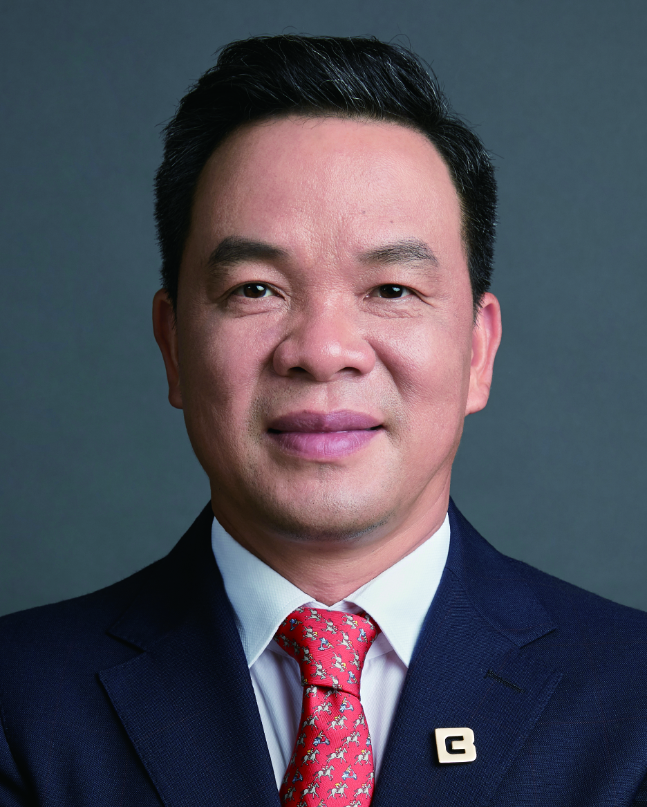 张春华:深圳市朗华供应链服务有限公司董事长,总经理一花独放不是春