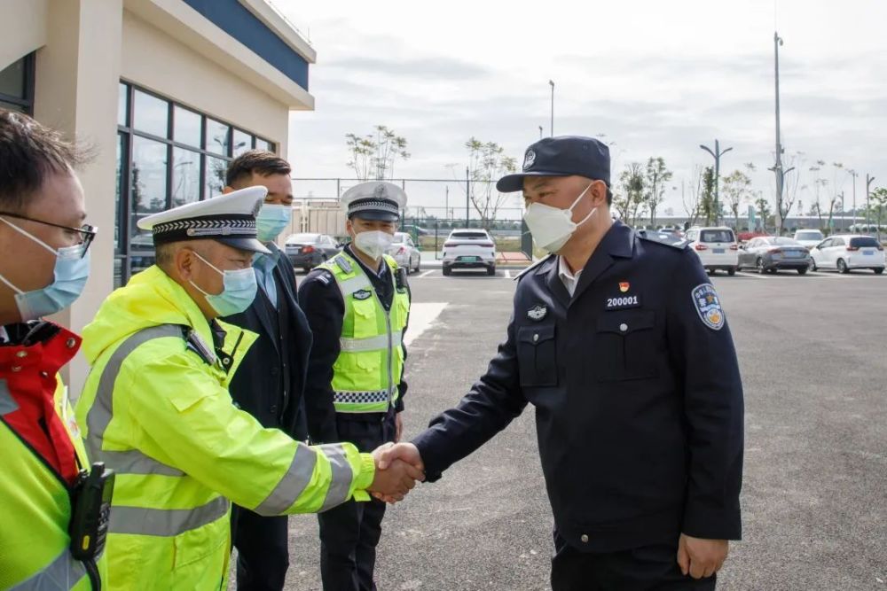 g325線陽東高鐵站路口,325線合山交警執法站,瀋海高速陽西服務區北區