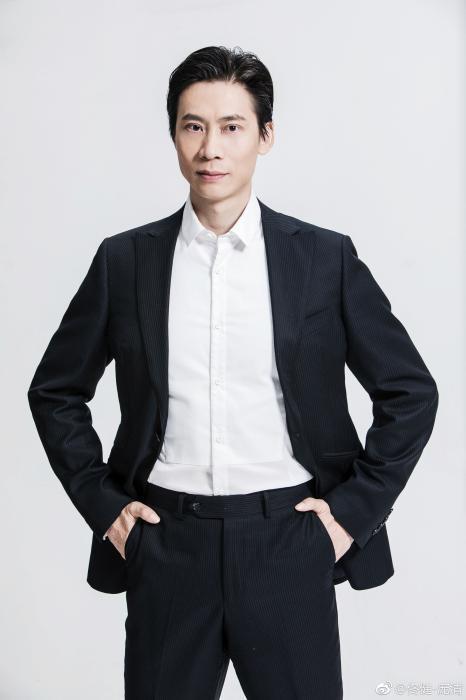 花滑伉俪庞清佟健:携手30年的变与不变_腾讯新闻