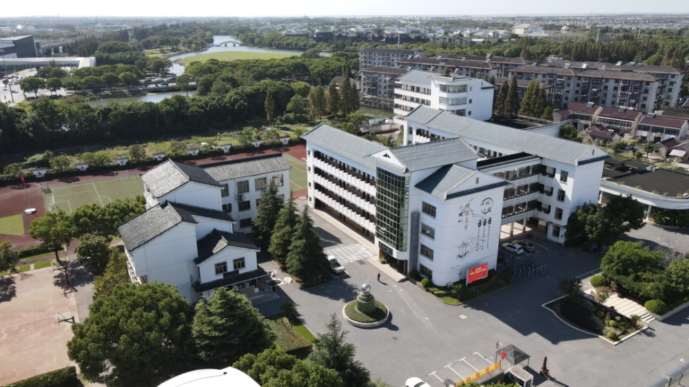 家门口的好初中|珠溪中学:"强校工程"打造西上海初中教育的明珠_腾讯