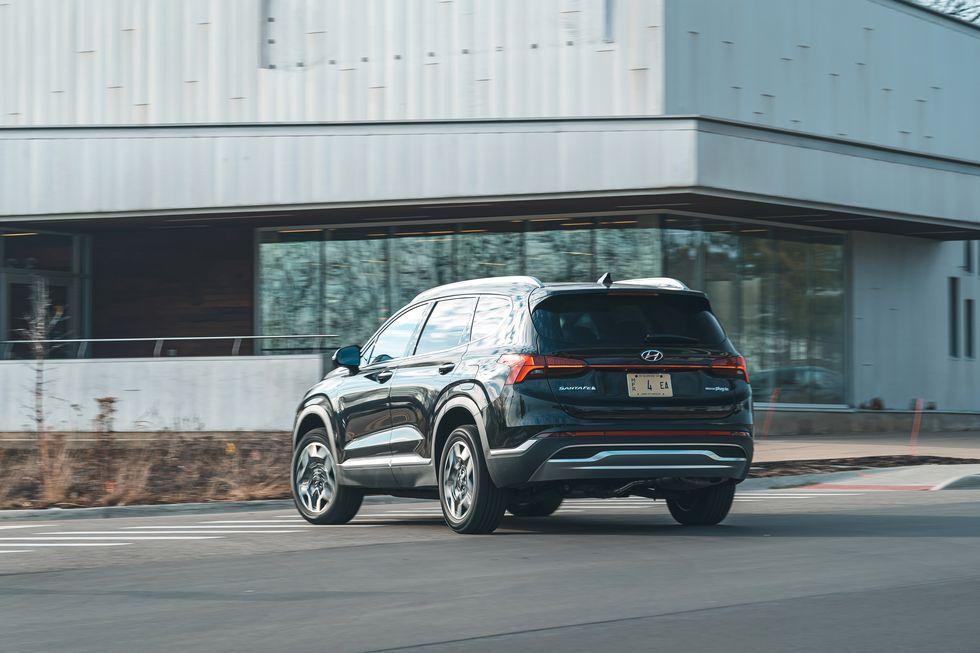 搭载插电混动总成2022款现代胜达phev海外实拍图发布