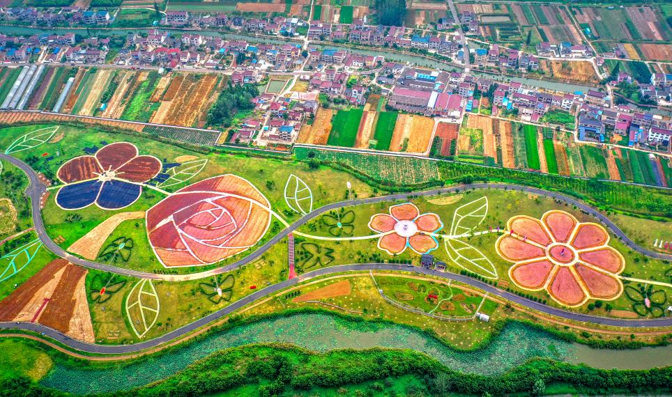 陌上花渡陌上花渡占地面积1788亩,是一个集观光,休闲,娱乐,餐饮,采购