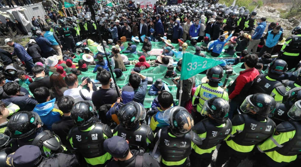 韩军惨遭戏弄神秘无人机偷窥萨德军警合力搜寻一无所获