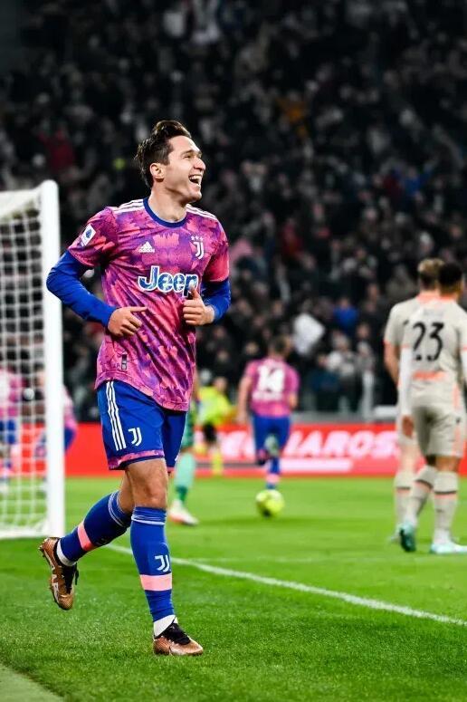 小基耶萨:会全力帮助我的队友,因为去年我没法做到这一点