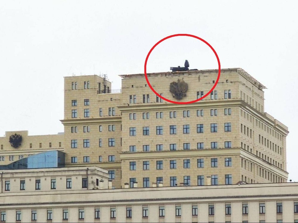 外媒：在莫斯科市中心，俄国防部大楼等屋顶架设起防空弹炮系统2019年终总结ppt模板2023已更新(微博/今日)2019年终总结ppt模板