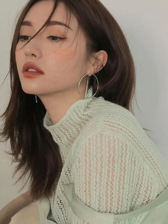 1分气质10分颜值女人该如何提升自己的气质