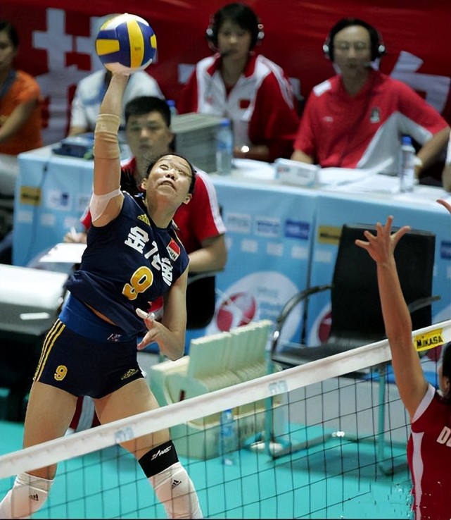 杨昊姜英辽宁女排:出主攻,副攻,短板:接应