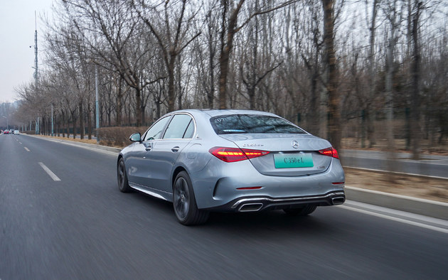 可油可电能上绿牌试驾全新奔驰c350el