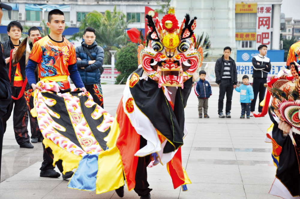 寻年俗 品年味丨麒麟舞_腾讯新闻