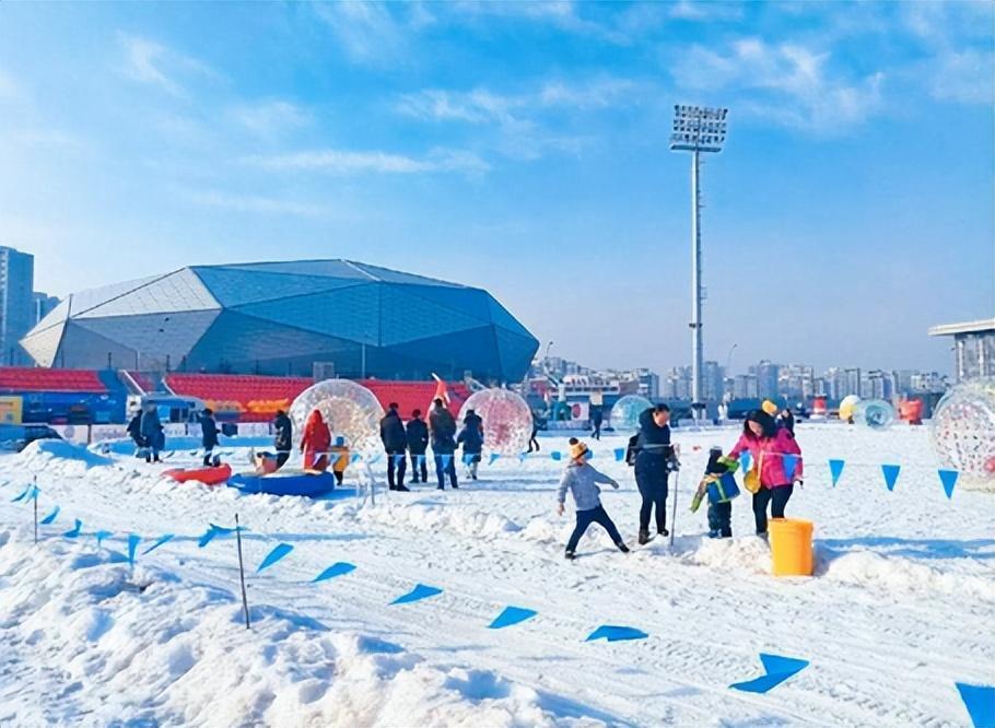 青岛北岸冰雪嘉年华图片