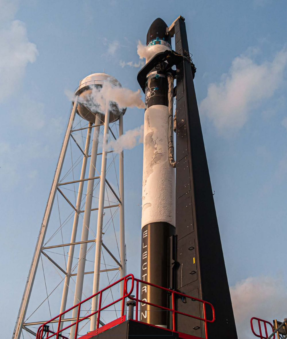 "电子号"美国本土第1次发射!高能小火箭1箭3星为新发射场揭幕