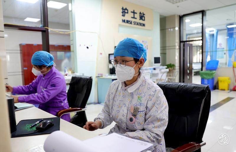 致敬春节坚守岗位的他们