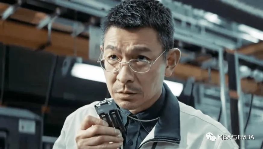 流浪地球2上映刘德华演技催泪人生赢到最后的往往不是聪明人