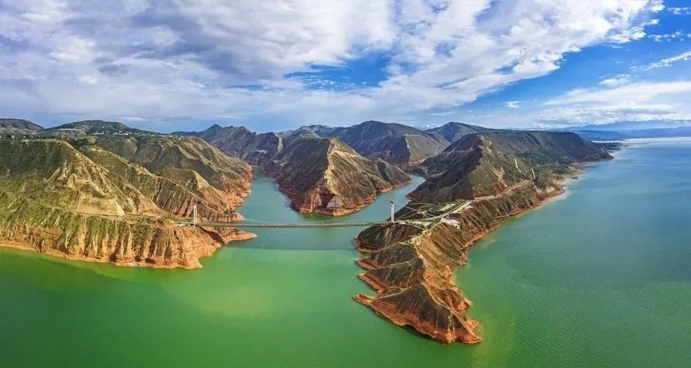 选个时间,从兰州出发去东乡县河滩镇东干码头,除了去看那水天一色的