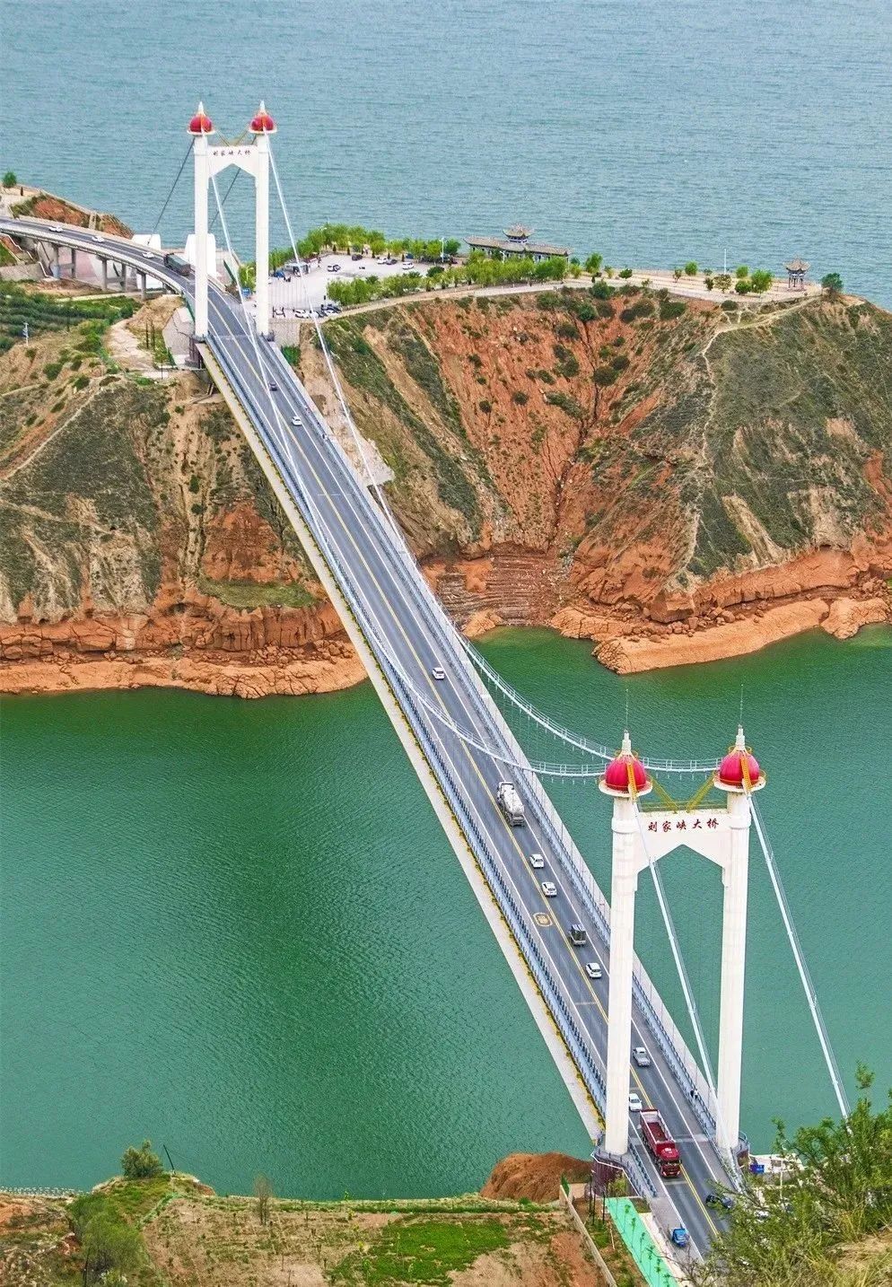 选个时间,从兰州出发去东乡县河滩镇东干码头,除了去看那水天一色的