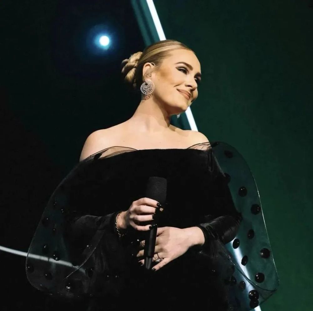 沉寂六年华丽回归，Adele实力演绎一切痛苦皆是馈赠巴迪英语是哪里的品牌2023已更新(知乎/今日)巴迪英语是哪里的品牌