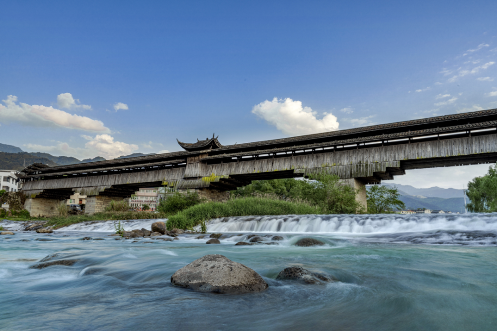 《龙泉百村故事》|风姿独具的古廊桥_腾讯新闻