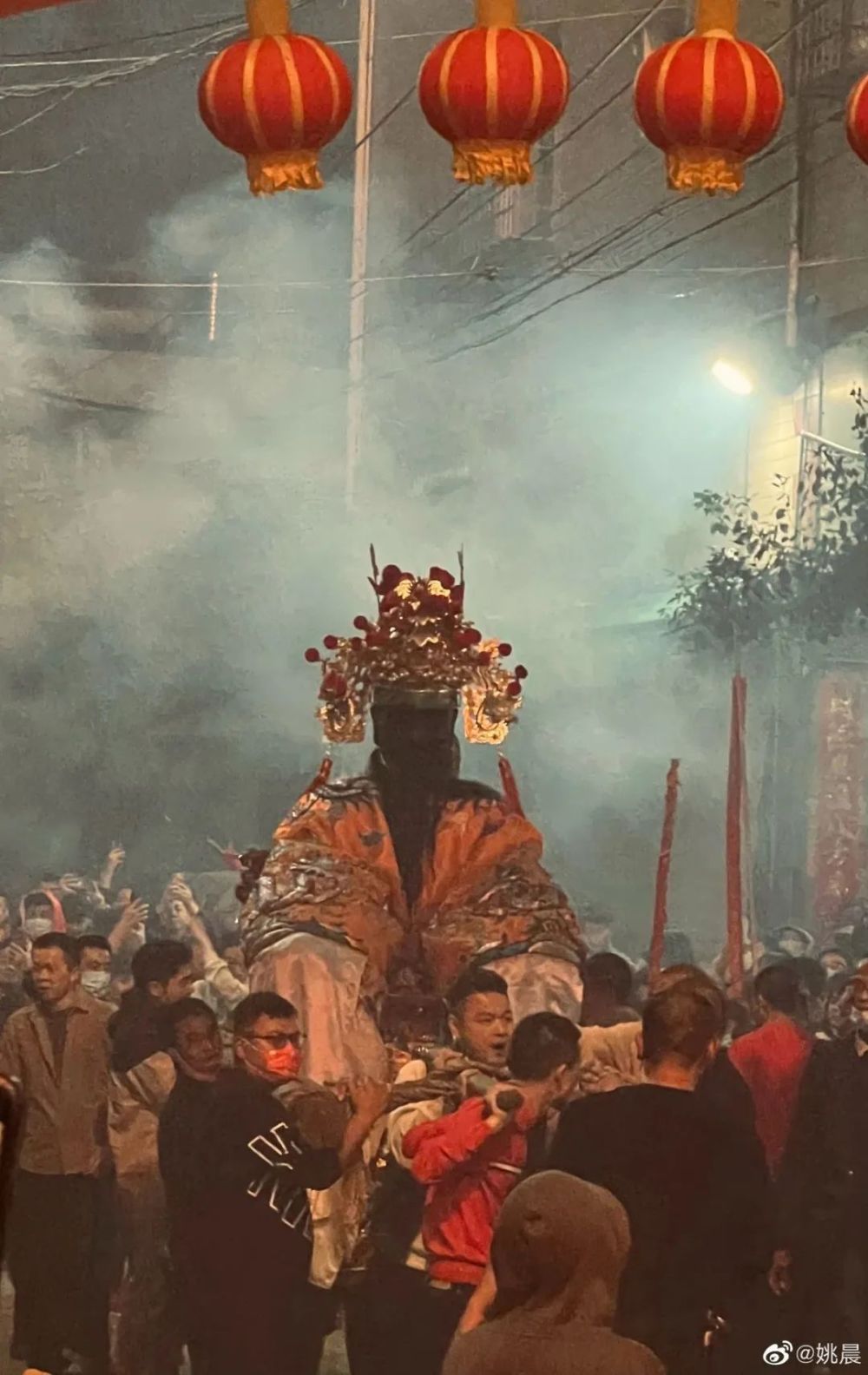 大年初五姚晨来漳州看抬神啦