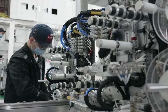 抢抓“开门红”！利元亨智能制造11个厂区全面开工_腾讯新闻