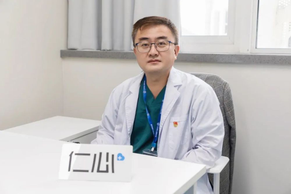 "儿童危重症守护者"武志远:用心血来换患儿的时间_腾讯新闻