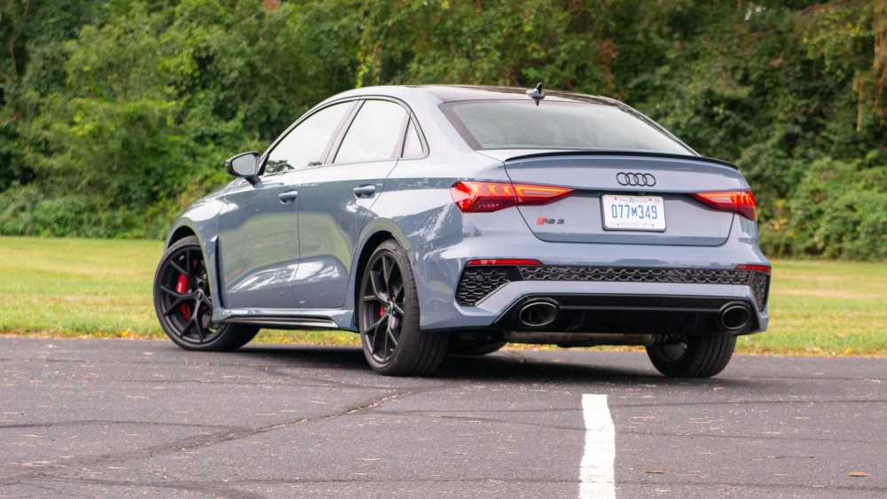 外观运动性能强劲2022款奥迪rs3实拍图发布