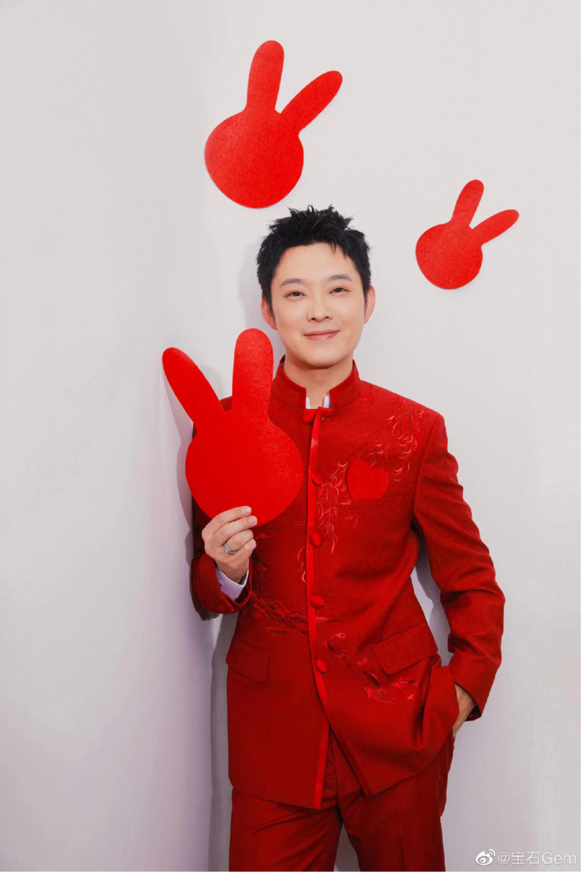 董宝石:跨界拍戏,开局小胜