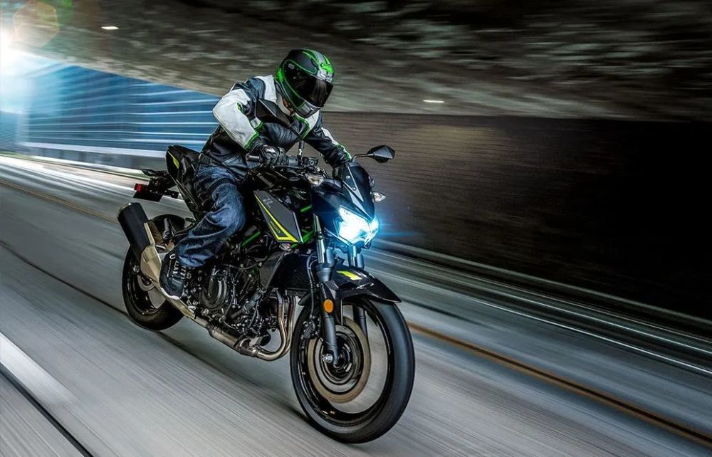 78万!川崎z400 2023款车型上市,价格不变颜色更新_腾讯新闻