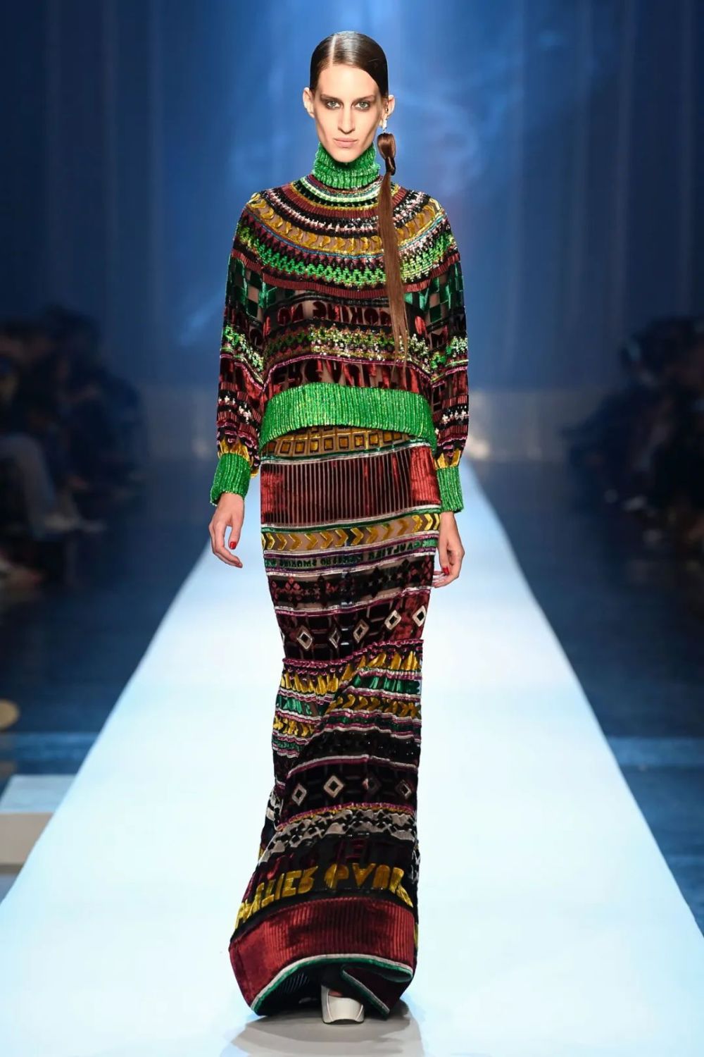 冬日的浪漫是阳光落在费尔岛毛衣上_腾讯新闻