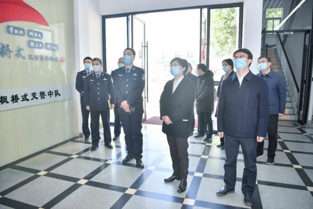改革创新突破,营造良好环境等方面下功夫,为新昌在"小县六大"再深化