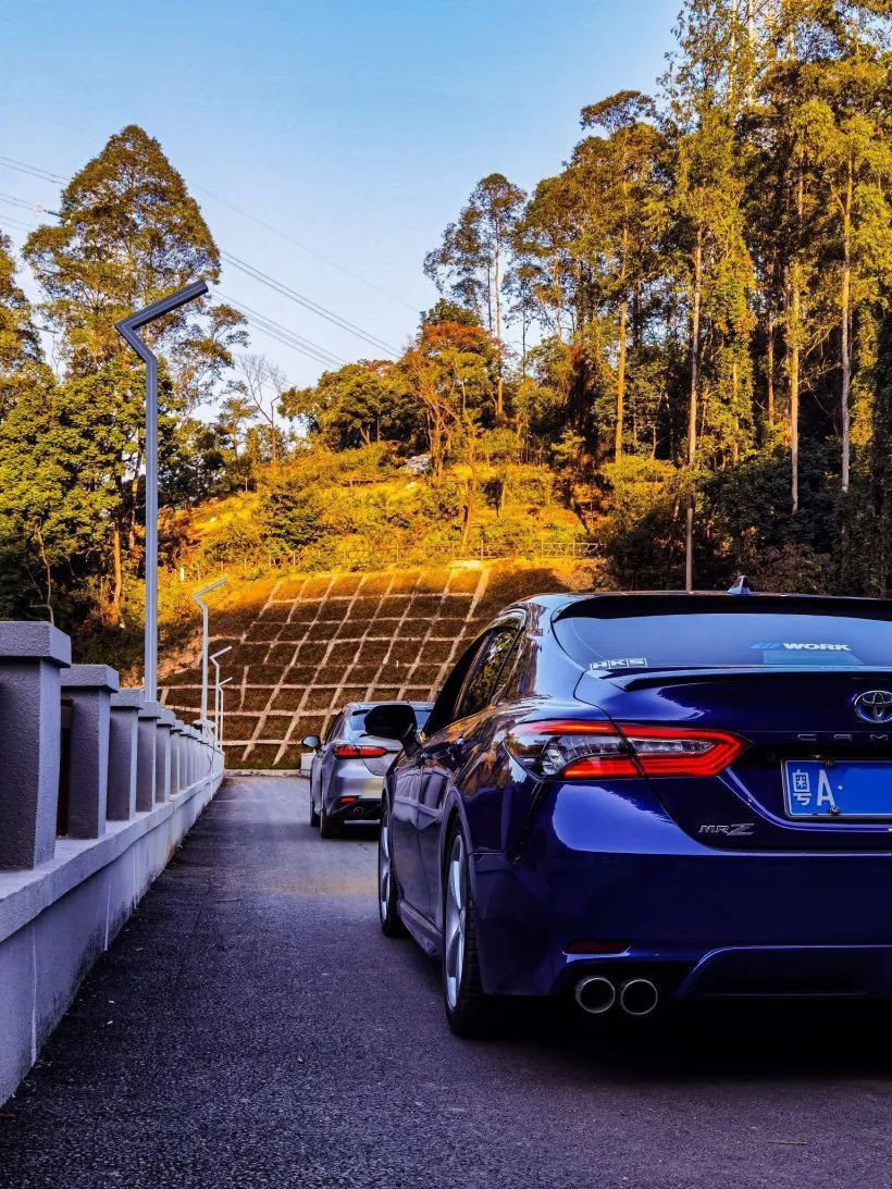 三年半13万公里 丰田凯美瑞混动改装案例_腾讯新闻