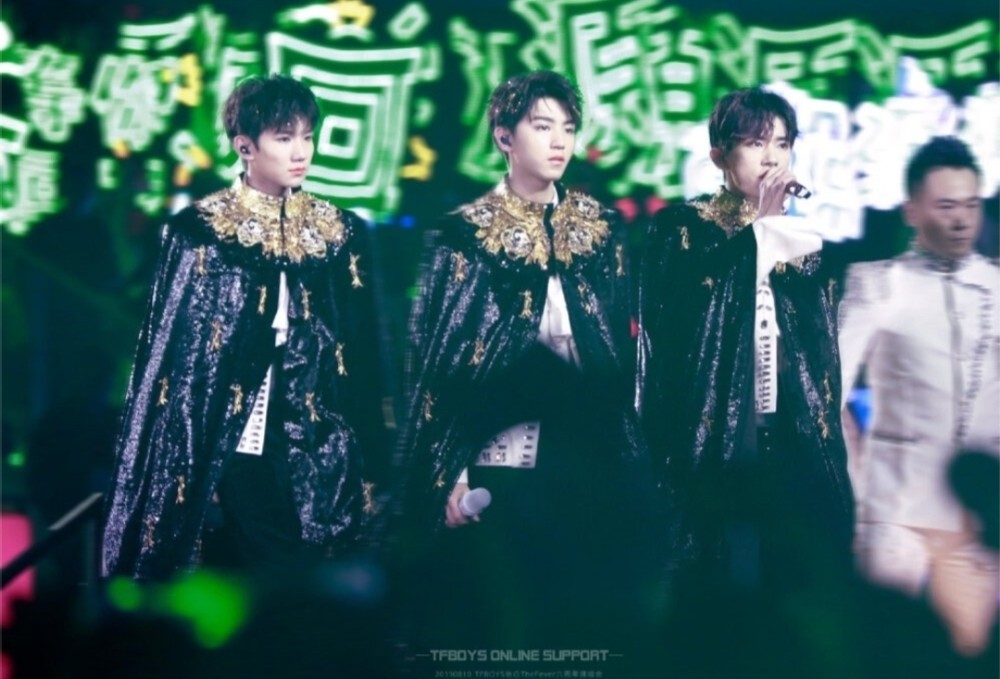 王源2023年将开两场个人演唱会,还有tfboys组合十周年演唱会!插图1