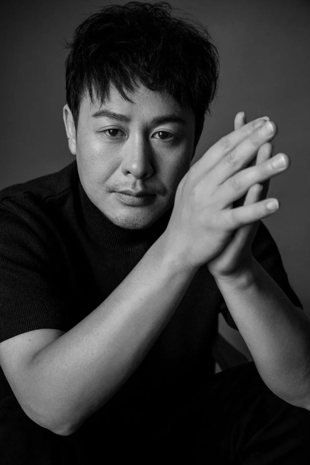 张颂文演《狂飙》彻底爆红,只因他始终是个"狠人"_腾讯新闻