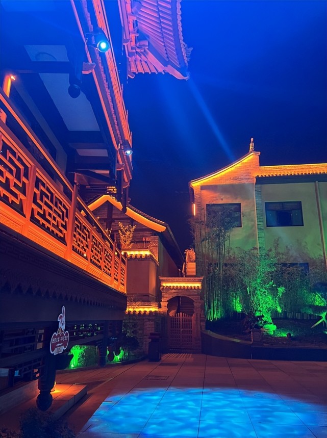 天水古城|灯与河川 二月人间-腾讯新闻