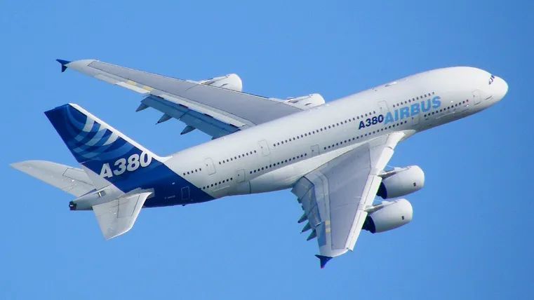747飞机在本世纪初欧洲空客a380型问世前,一直是全球体型最大的客机