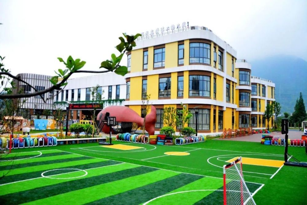 温州市瓯海区娄桥第二幼儿园是一所全日制公办幼儿园,坐落于娄桥街道