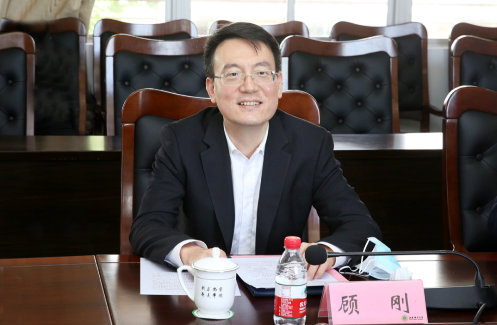 全国最年轻副省长，分工明确_腾讯新闻