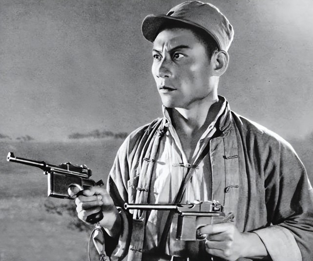 《平原游击队》是1955年上映的一部优秀影