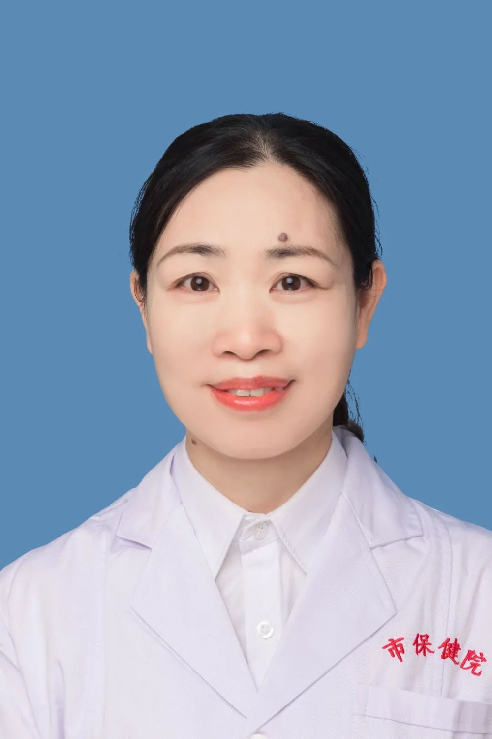 罗芳副主任医师,韶关市高层次人才,从事妇产科工作十余年.