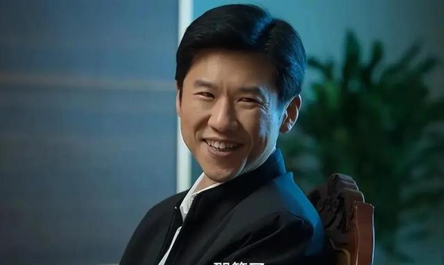 他是《狂飙》中的"杨建",《三生三世十里桃花》中的"司命星君",也是