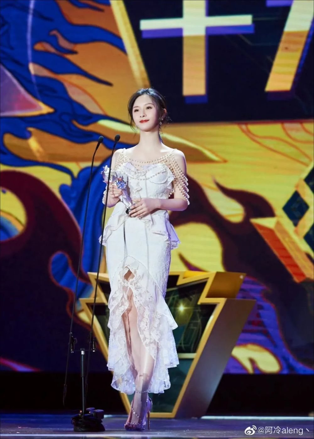 合约期满,斗鱼主播"阿冷"低调告别直播……_腾讯新闻