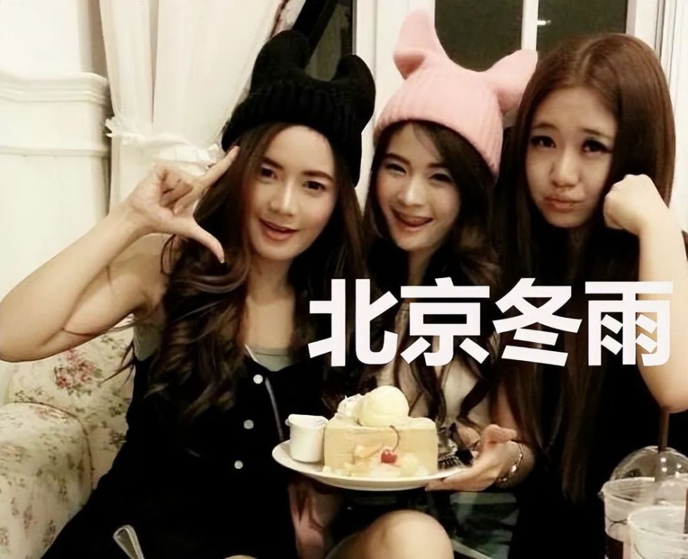 功夫明星李连杰的女儿李思:在父母离婚的阴影里长大,34岁仍未婚 - 265